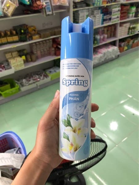 XỊT PHÒNG SPRING